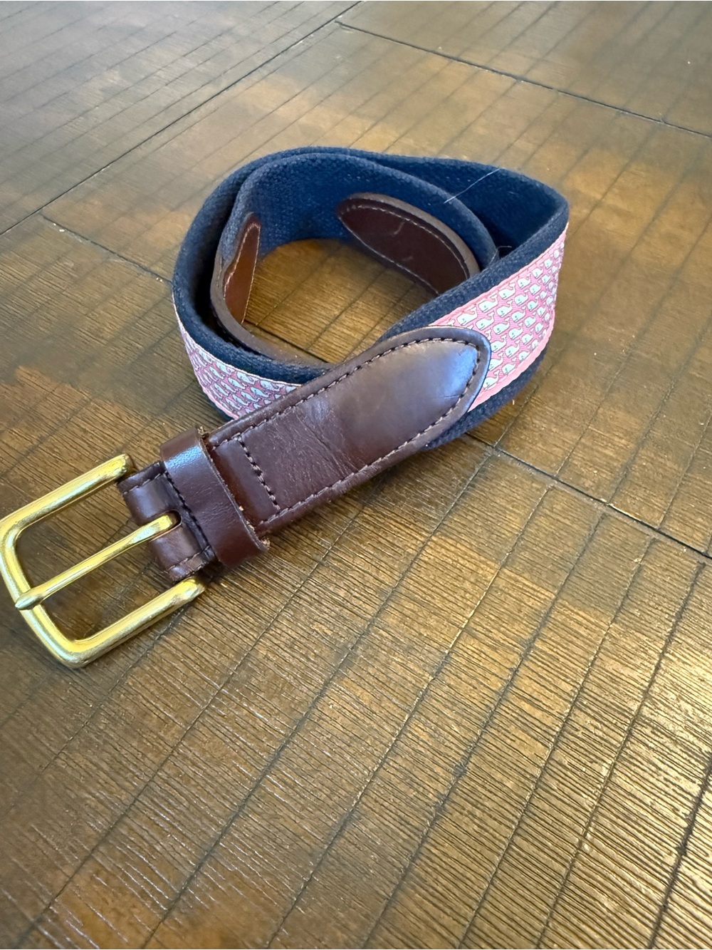 Vineyard Vines whale canvas Club belt size 30